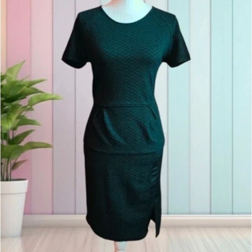 Chic Black Midi Dress